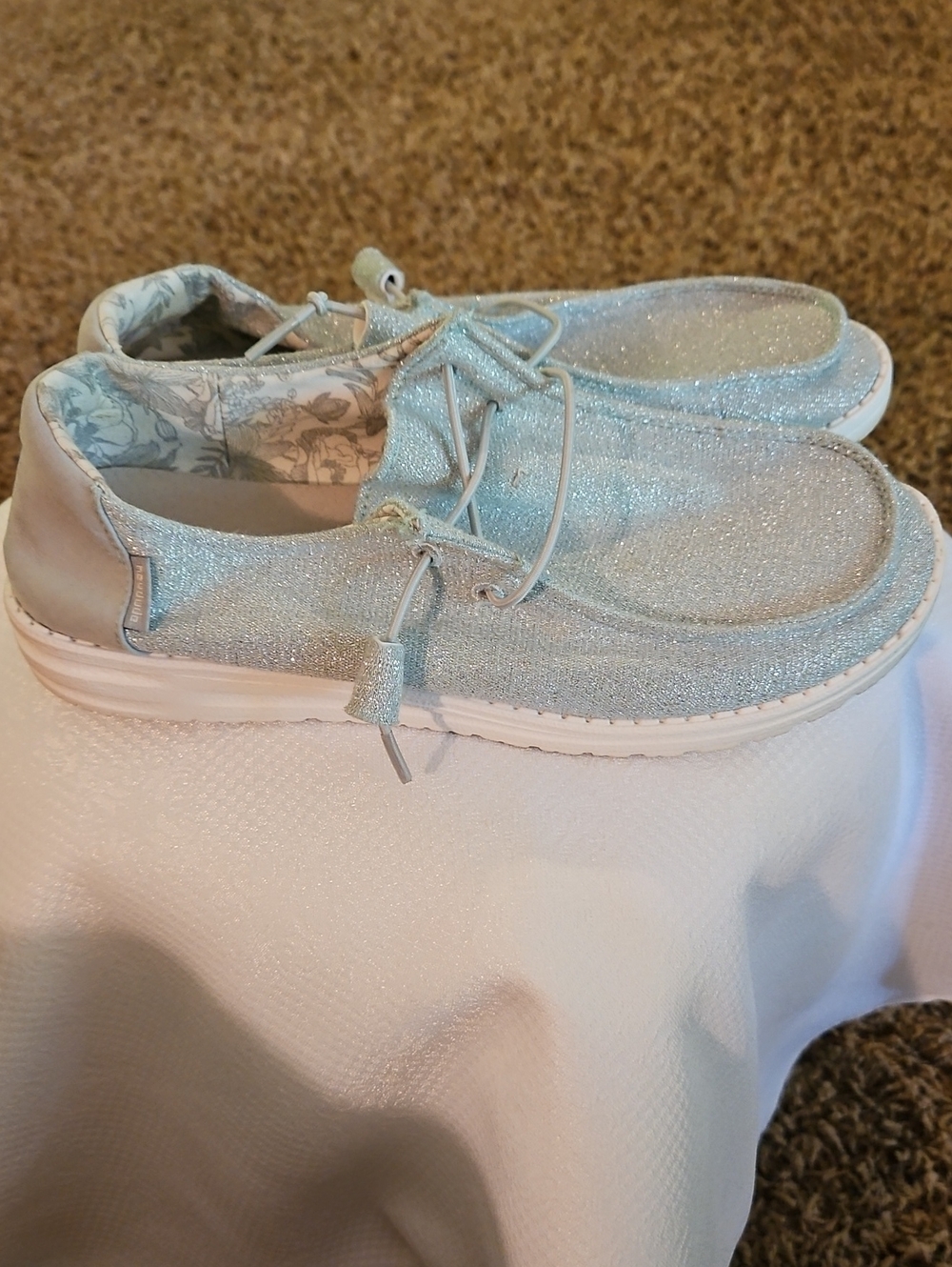 Hey Dude Strech Sparkly  Sky Blue Sz 9